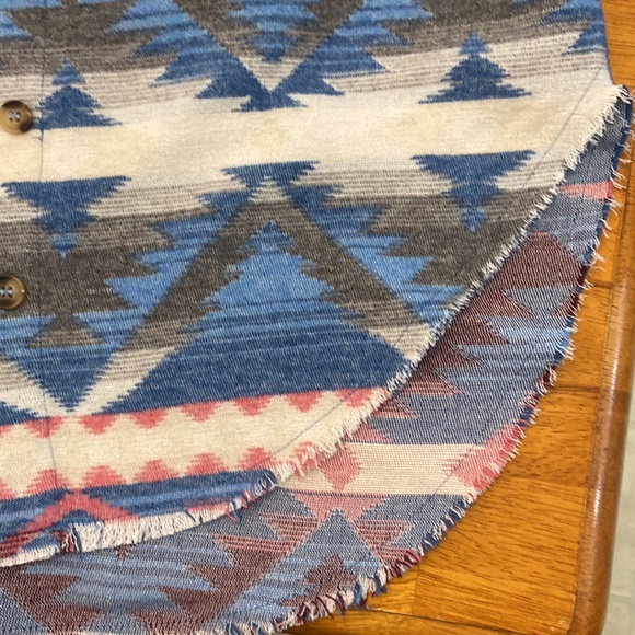 Aztec Shacket - Picture 2 of 6